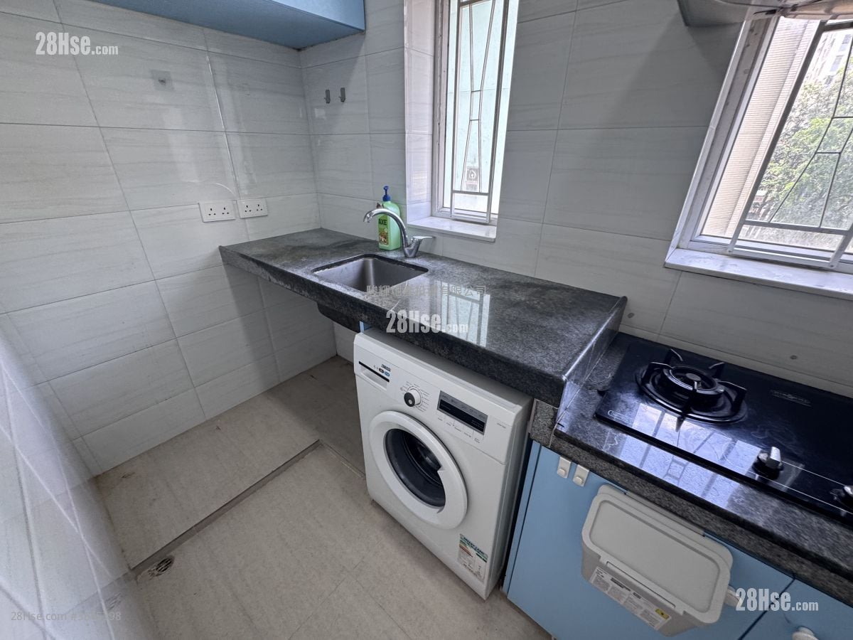 Chinese Mansion Rental 2 Bedrooms , 1 Bathroom 270 ft²