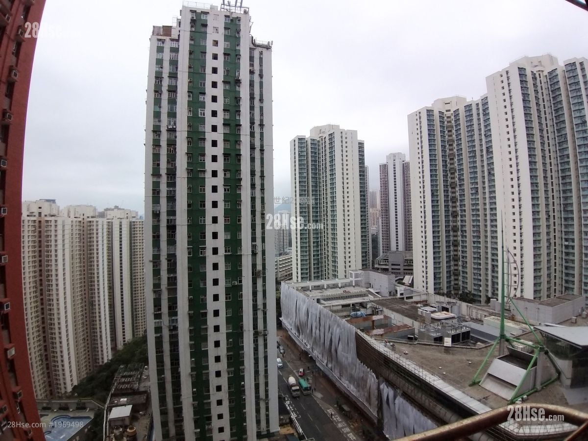 Hong Tin Court Sell 2 Bedrooms , 1 Bathroom 400 ft²