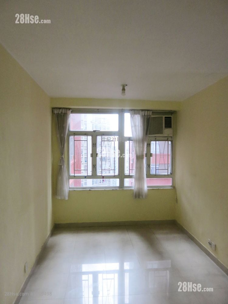 Hong Tin Court Sell 2 Bedrooms , 1 Bathroom 400 ft²