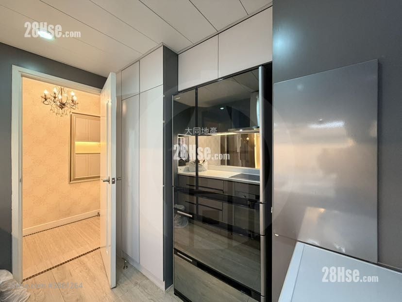 Mei Foo Sun Chuen Sell 2 Bedrooms , 2 Bathrooms 670 ft²