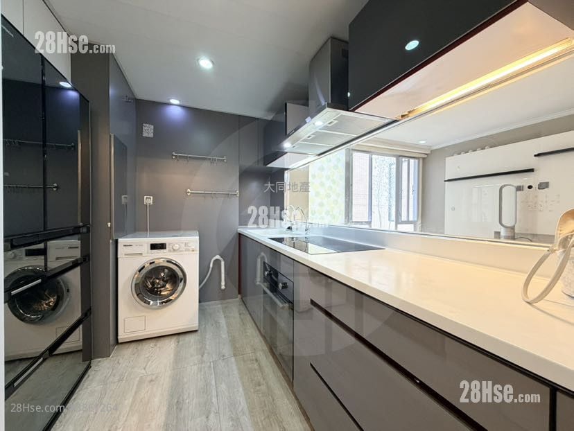Mei Foo Sun Chuen Sell 2 Bedrooms , 2 Bathrooms 670 ft²