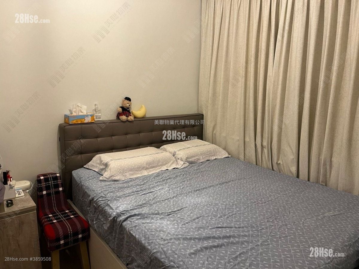 Solaria Sell 2 Bedrooms 455 ft²