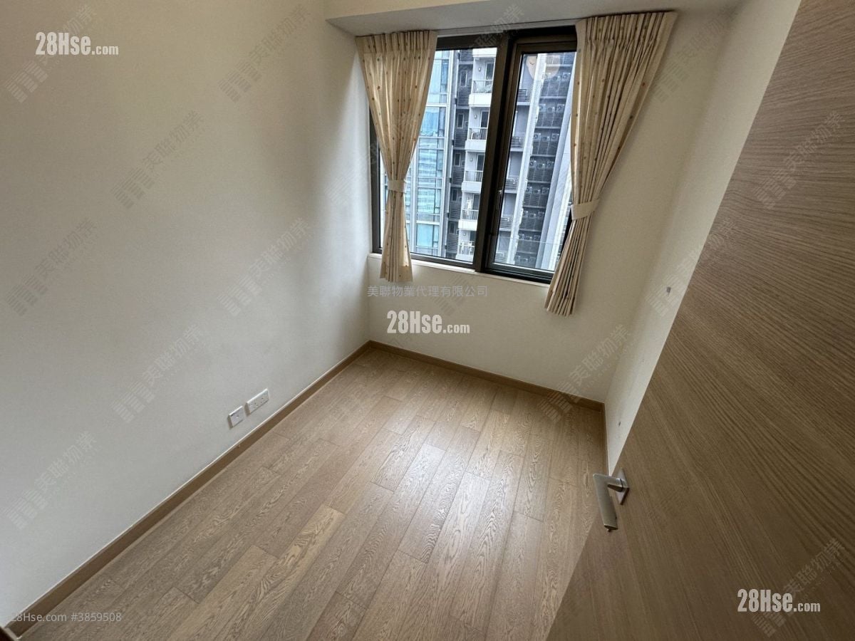 Solaria Sell 2 Bedrooms 455 ft²