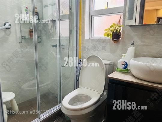 Edward Court Sell 3 Bedrooms 667 ft²