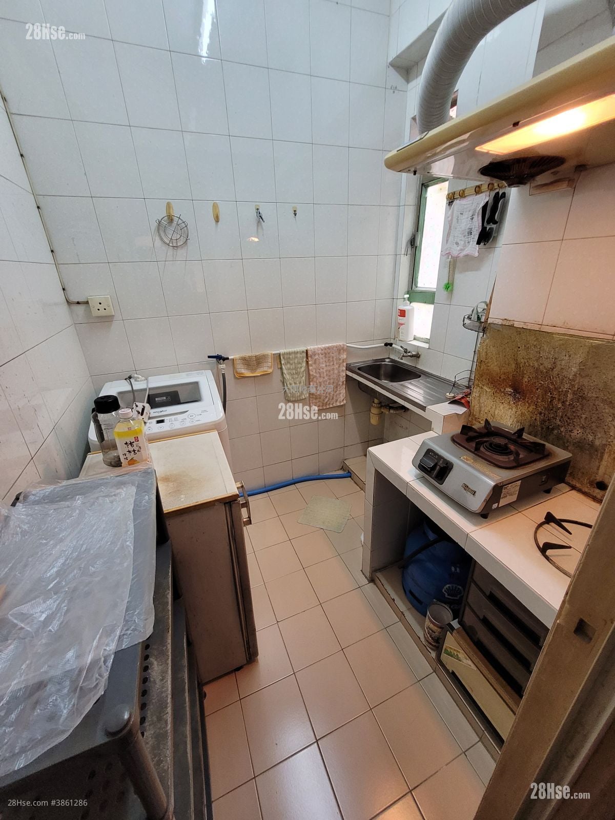 Cosmopolitan Estates Sell 2 Bedrooms 382 ft²