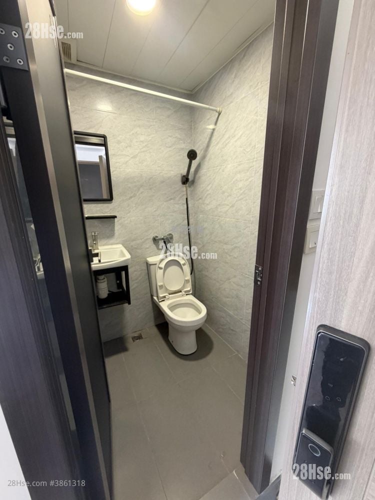 Sun Hing Building Rental 1 Bathroom 150 ft²