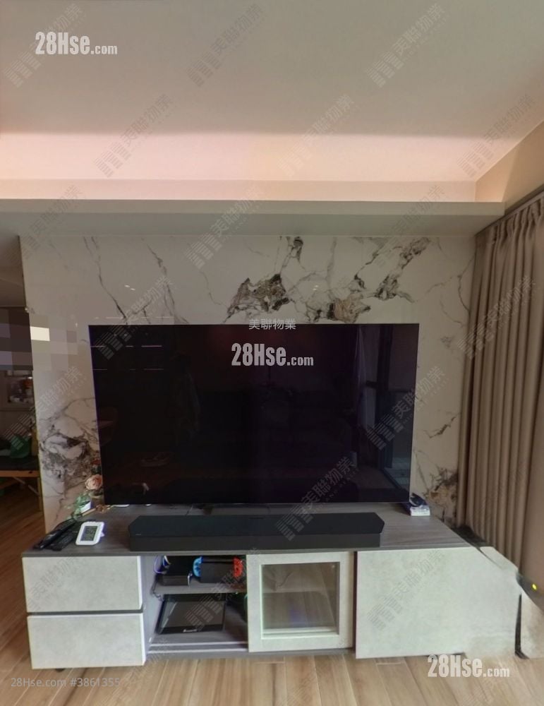 Residence Oasis Sell 3 Bedrooms , 2 Bathrooms 745 ft²