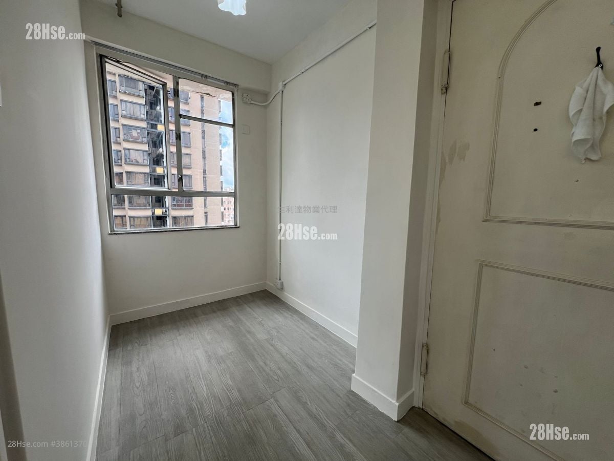 Sunny Court Rental 1 Bedroom , 1 Bathroom 253 ft²
