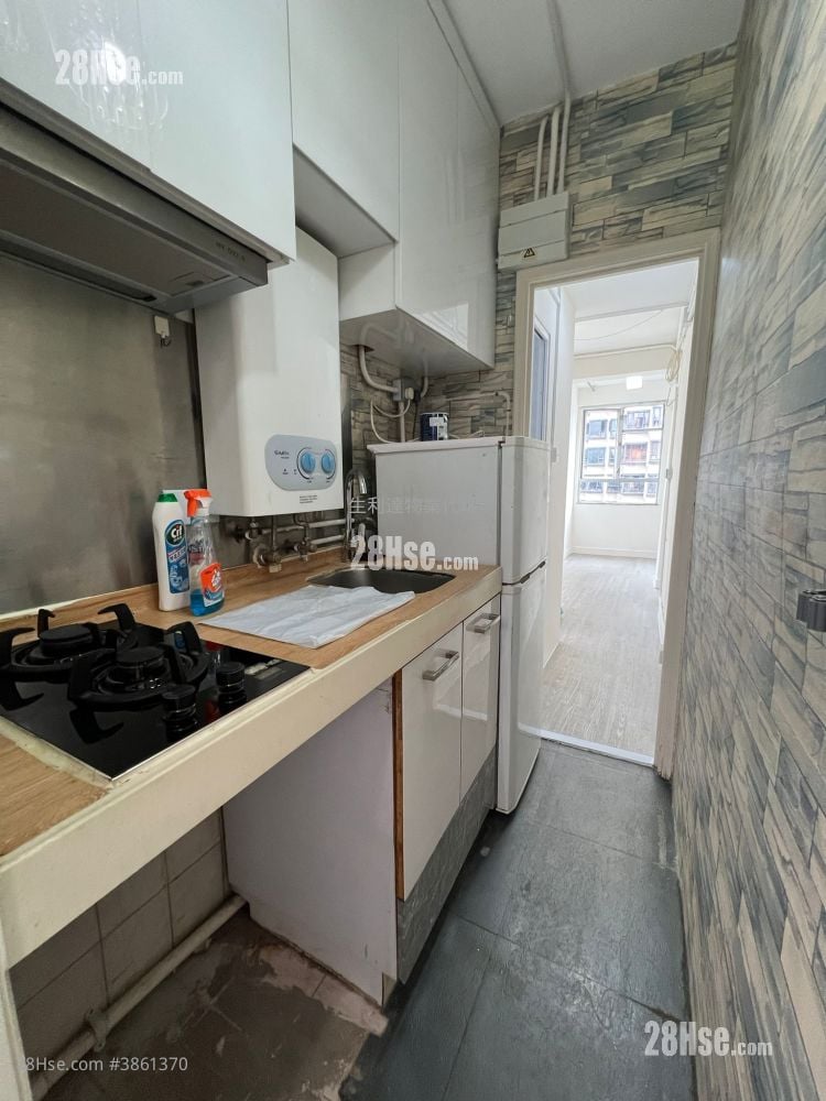 Sunny Court Rental 1 Bedroom , 1 Bathroom 253 ft²