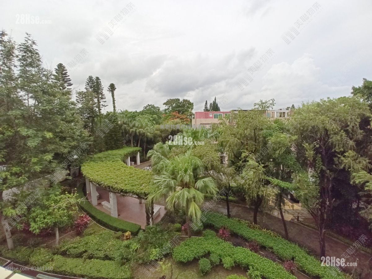 Royal Palms Sell 3 Bedrooms , 4 Bathrooms 1,347 ft²
