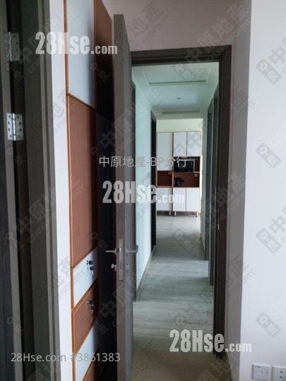 Park One Sell 4 Bedrooms , 2 Bathrooms 595 ft²