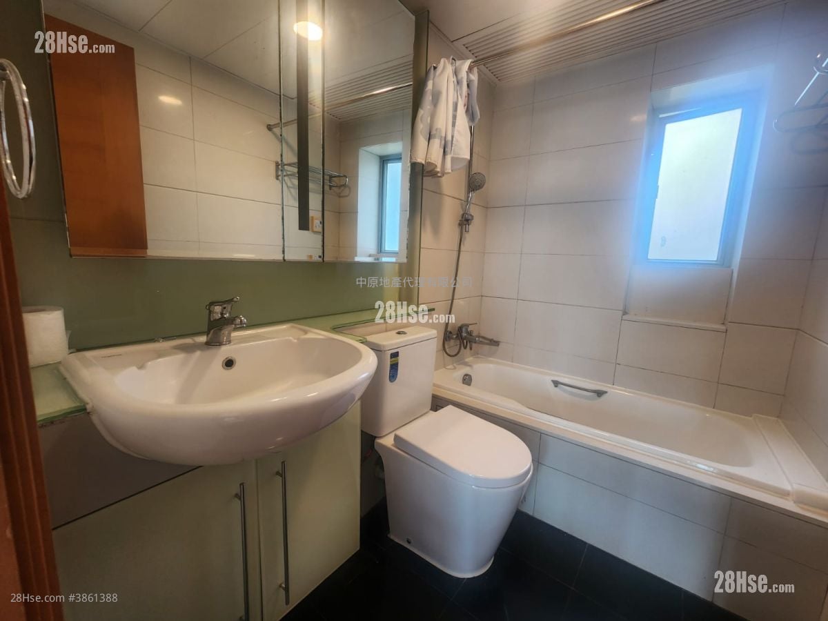 Coastal Skyline Rental 3 Bedrooms , 2 Bathrooms 803 ft²
