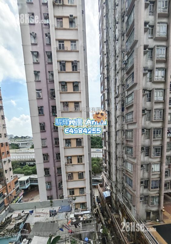 Tak Cheong Court Sell 2 Bedrooms , 1 Bathroom 354 ft²