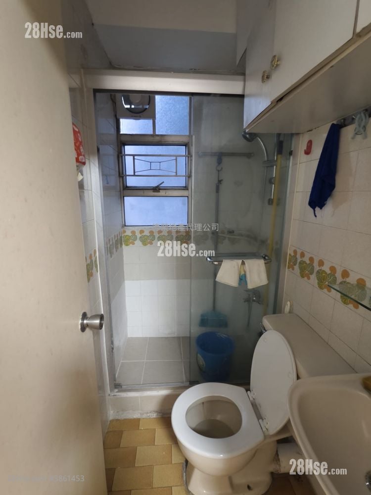 Golden Mansion Rental 1 Bedroom 254 ft²