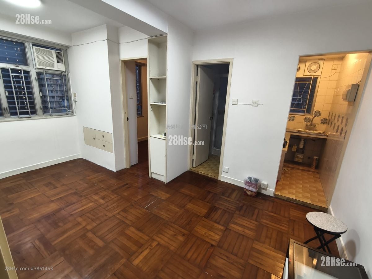 Golden Mansion Rental 1 Bedroom 254 ft²