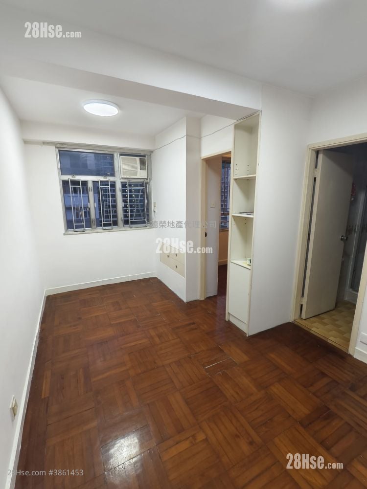 Golden Mansion Rental 1 Bedroom 254 ft²
