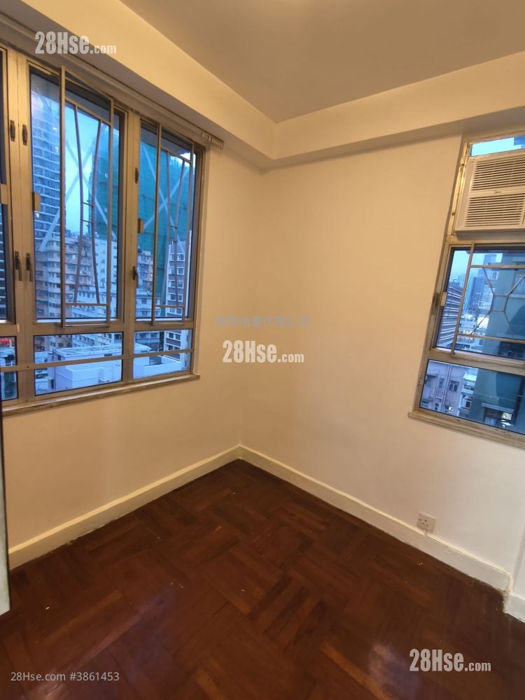 Golden Mansion Rental 1 Bedroom 254 ft²