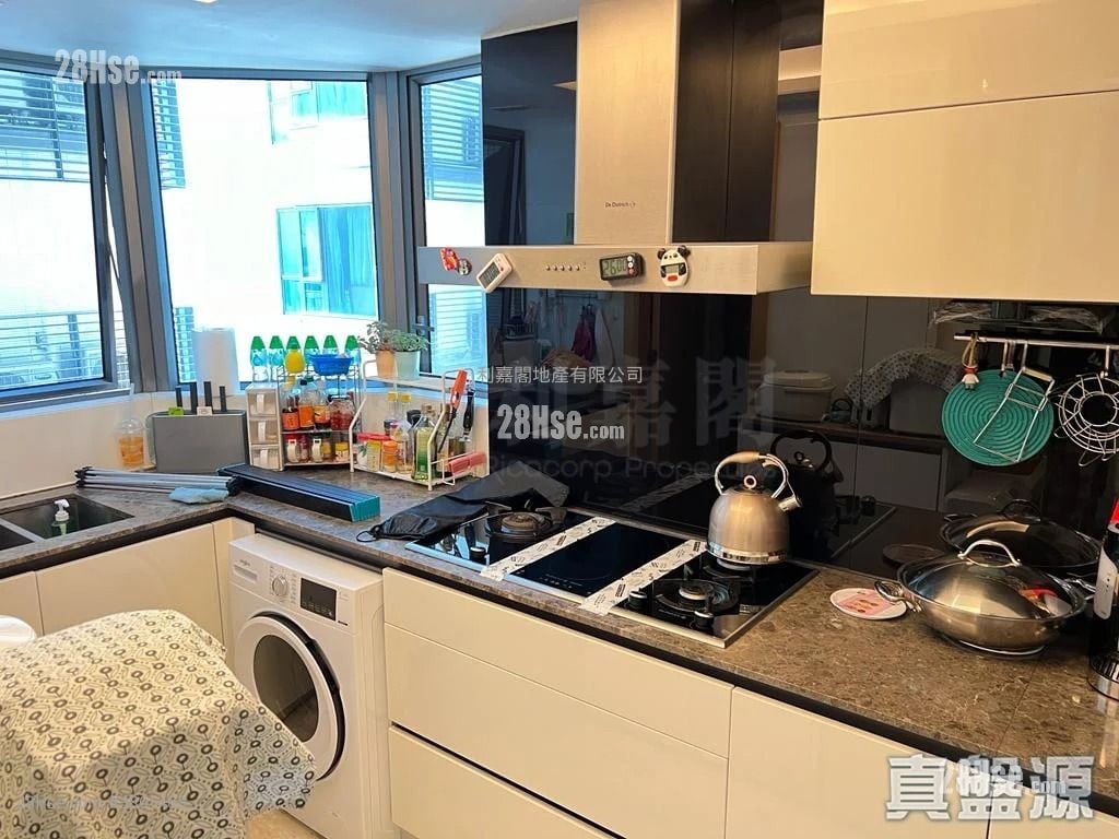 溋玥天赋海湾 售盘 3 房 1,045 平方尺