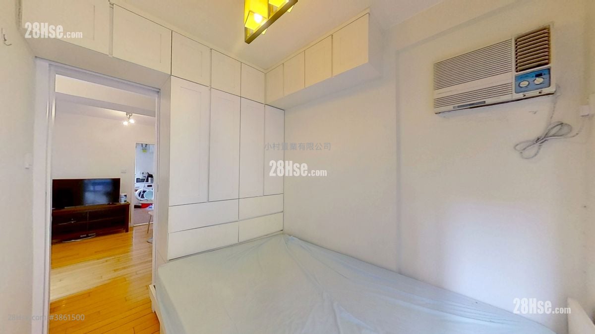 master room: Lilian Court Rental 1 Bedroom , 1 Bathroom 333 ft²