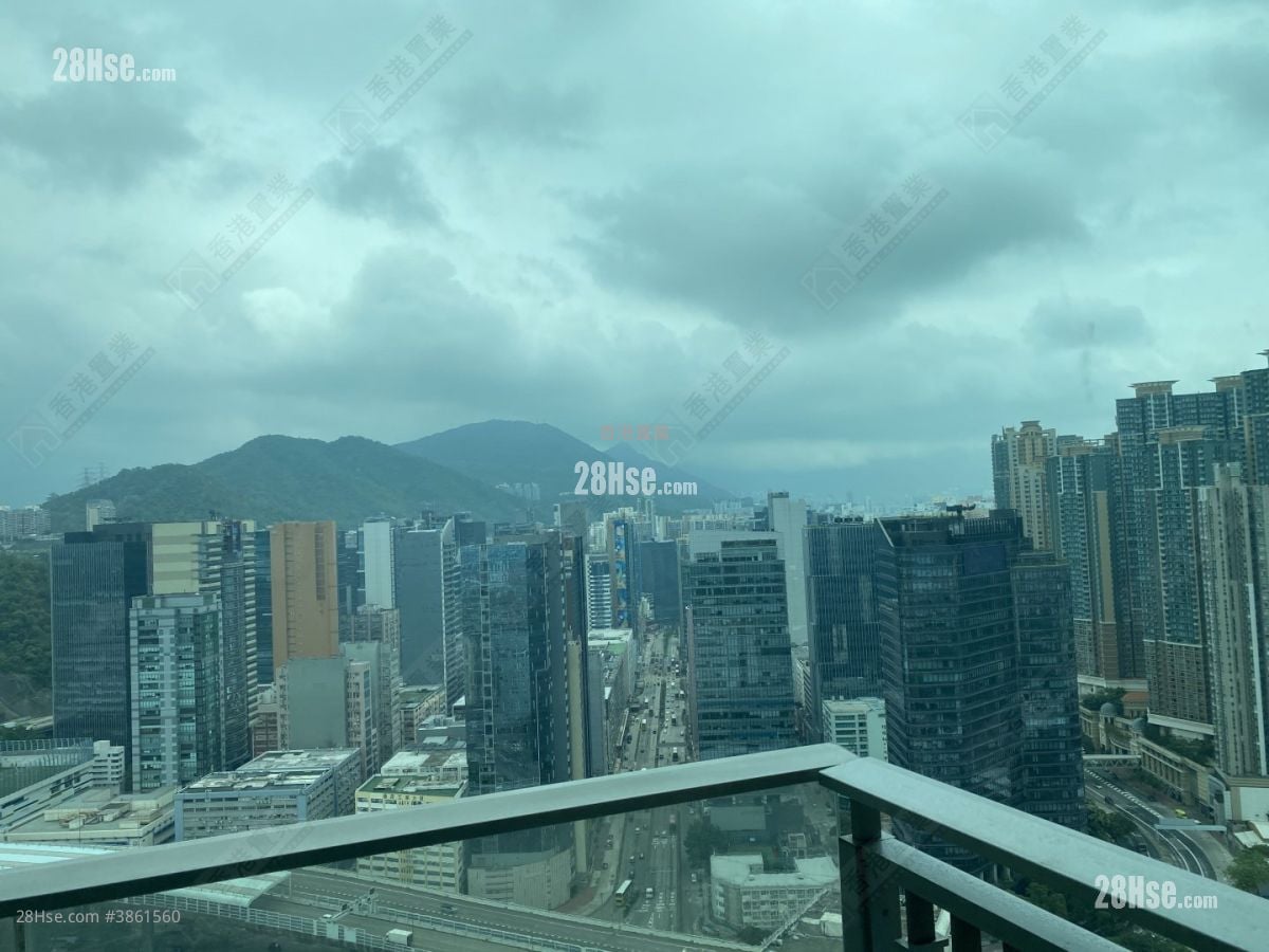 Manhattan Hill Rental 2 Bedrooms , 1 Bathroom 558 ft²