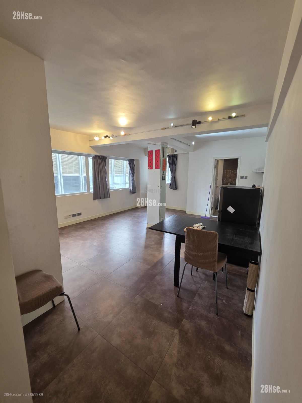 Wing Fat Mansion Sell Studio , 1 Bathroom 379 ft²