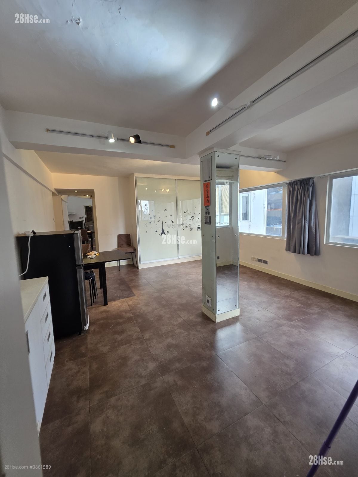 Wing Fat Mansion Sell Studio , 1 Bathroom 379 ft²