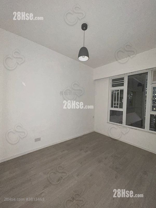 King's View Court Sell 2 Bedrooms , 1 Bathroom 515 ft²