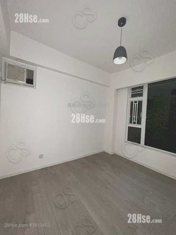King's View Court Sell 2 Bedrooms , 1 Bathroom 515 ft²