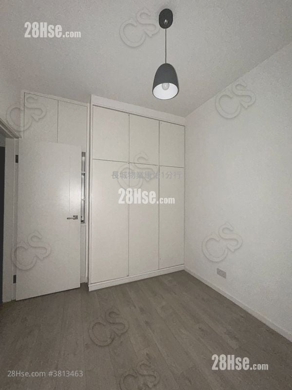 King's View Court Sell 2 Bedrooms , 1 Bathroom 515 ft²