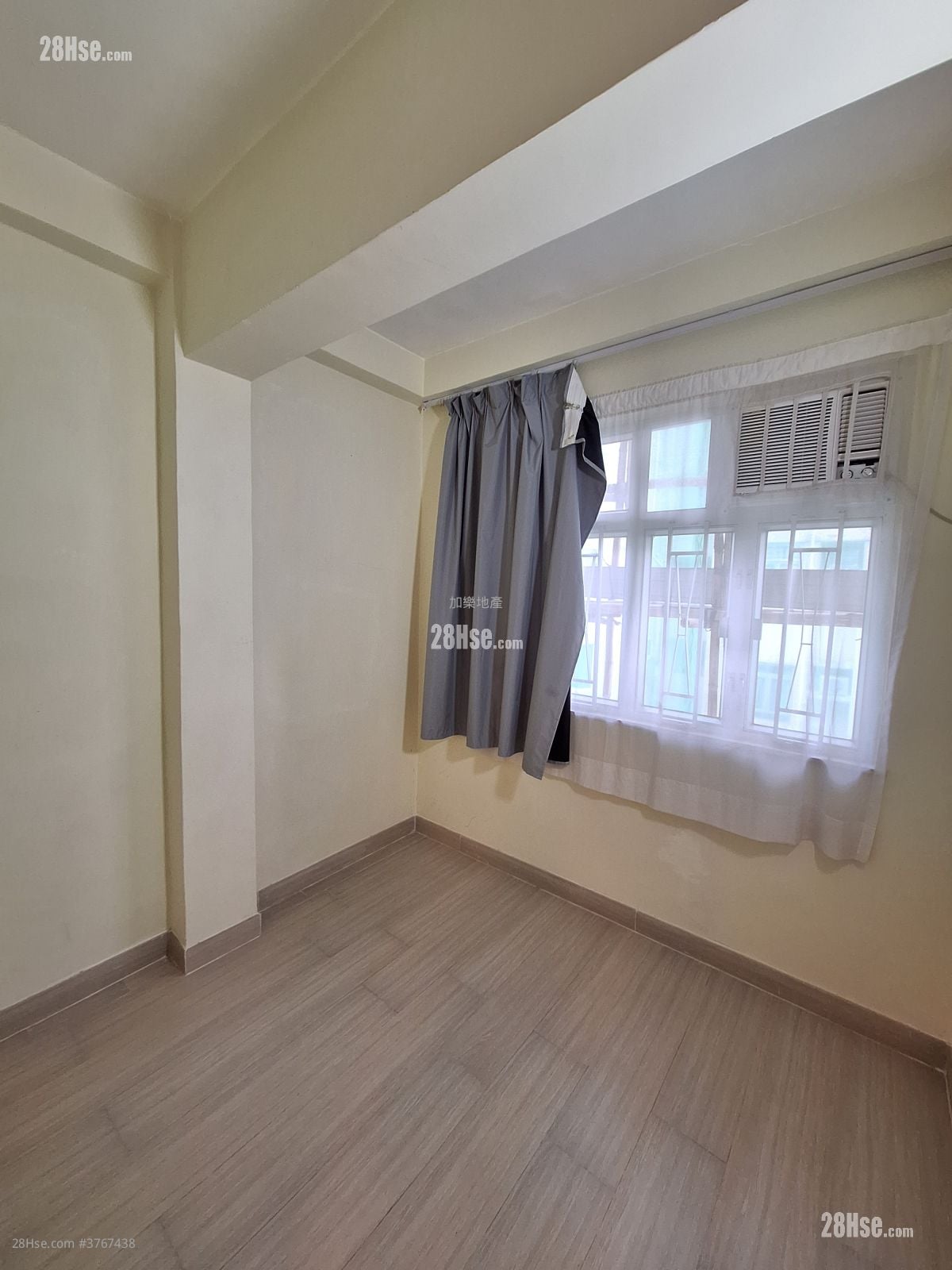 United Building Rental 2 Bedrooms , 1 Bathroom 287 ft²