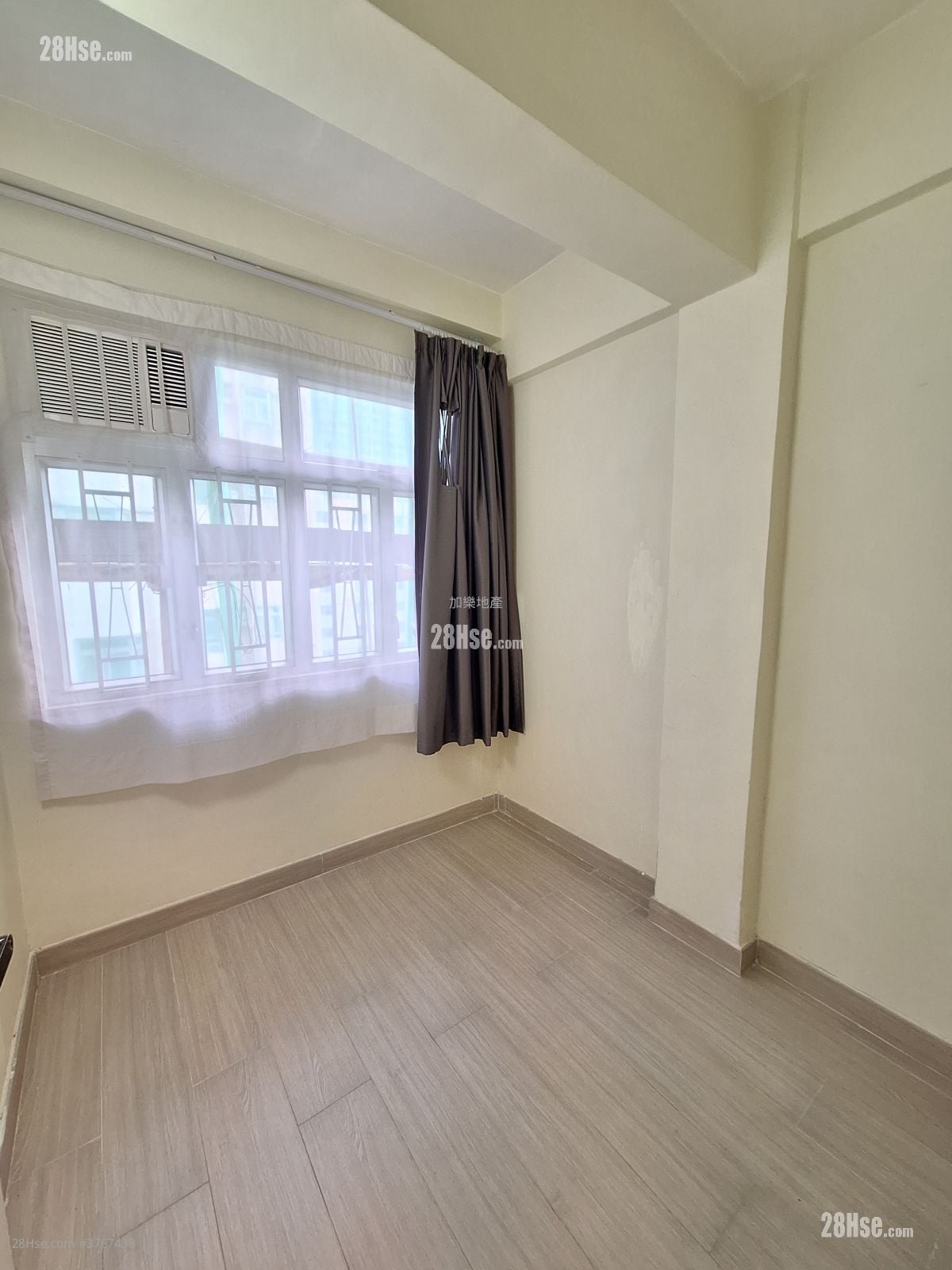 United Building Rental 2 Bedrooms , 1 Bathroom 287 ft²