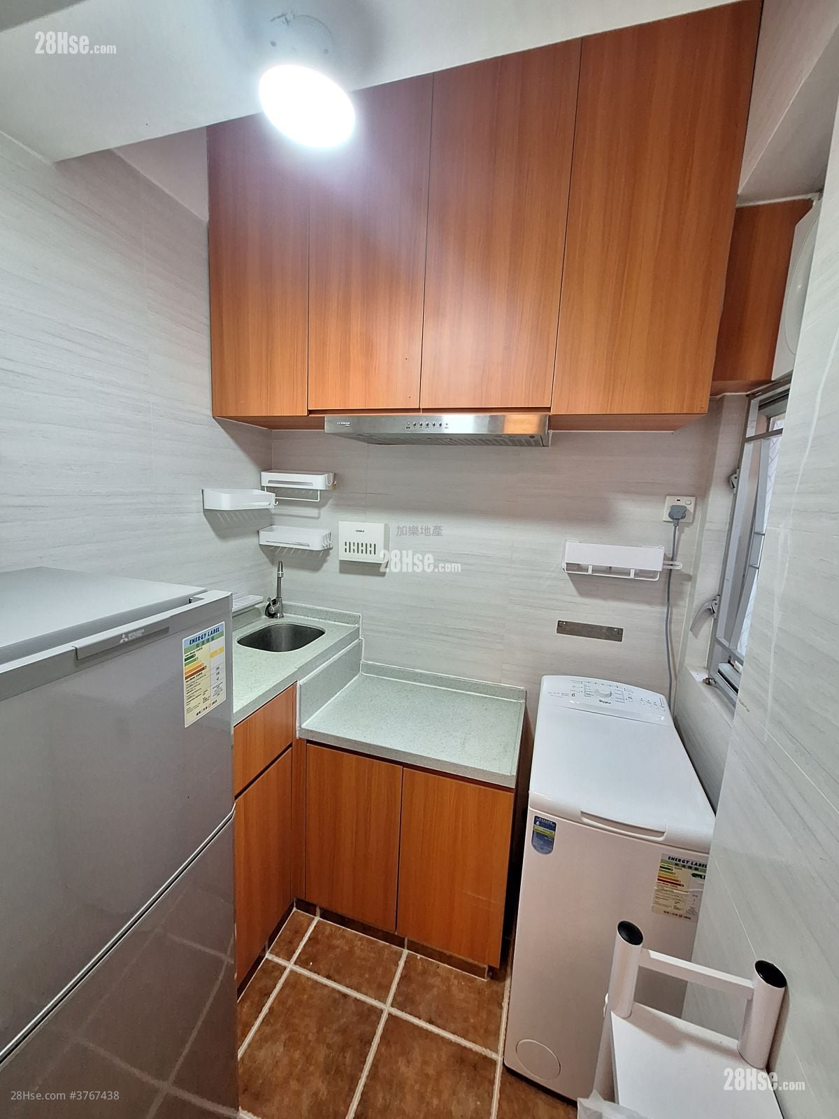 United Building Rental 2 Bedrooms , 1 Bathroom 287 ft²