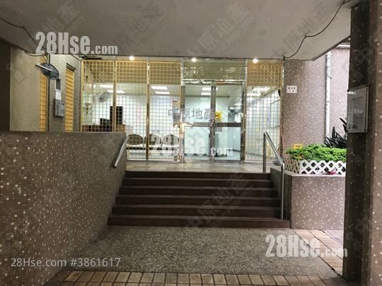 Lung Poon Court Rental 1 Bedroom 340 ft²