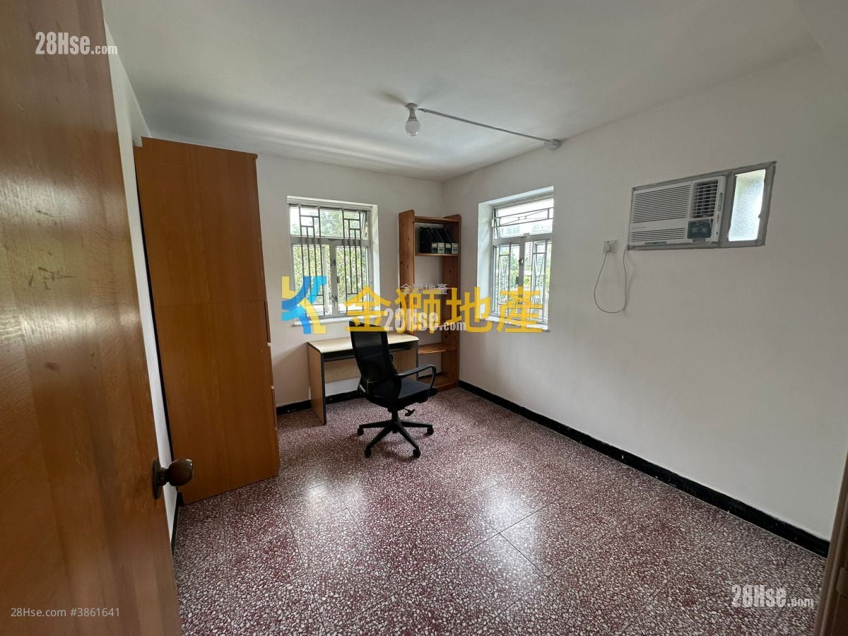 Kak Tin Village Rental 2 Bedrooms 700 ft²