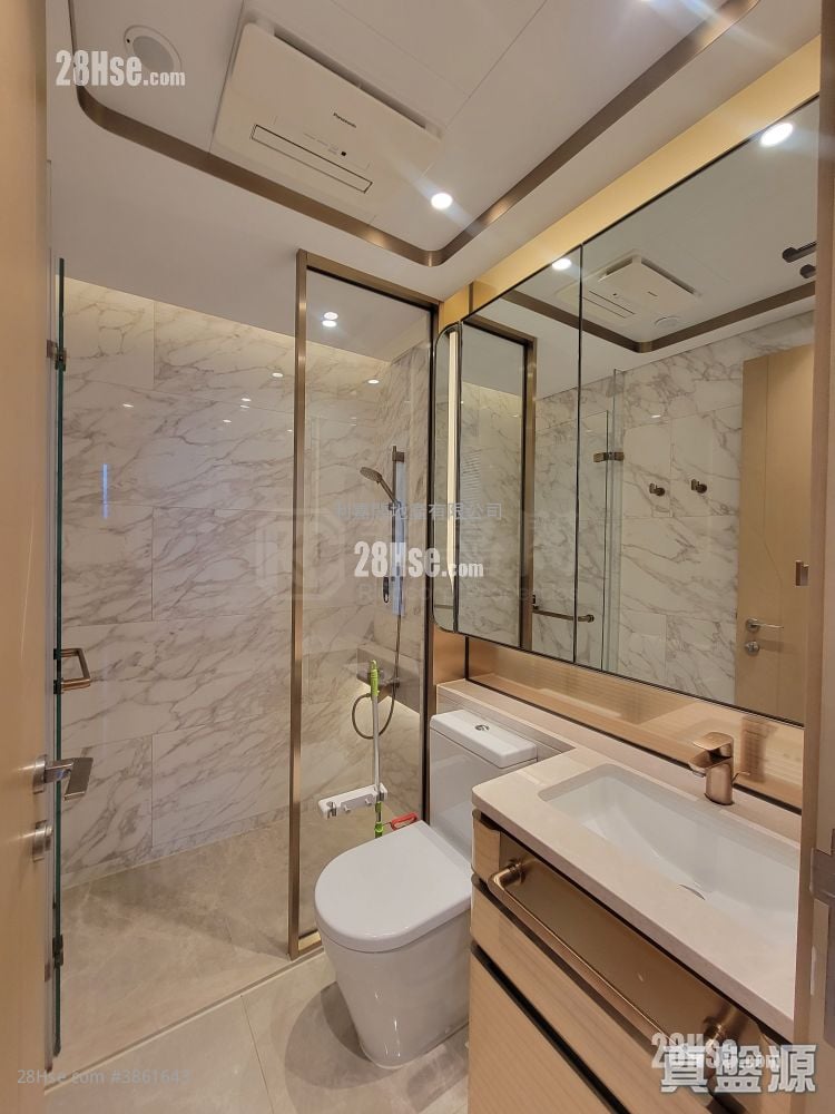 Grand Victoria Rental 2 Bedrooms , 1 Bathroom 448 ft²
