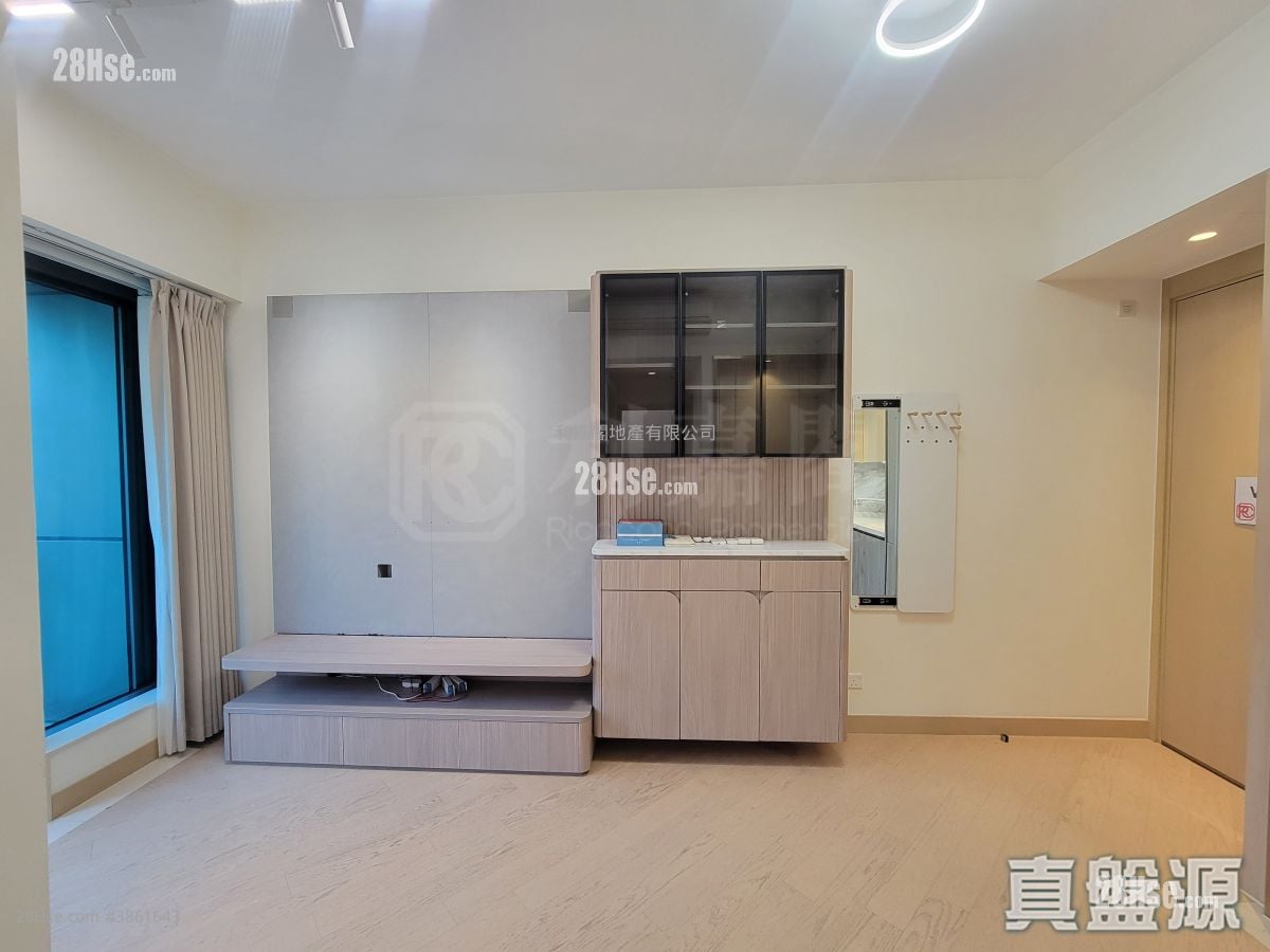 Grand Victoria Rental 2 Bedrooms , 1 Bathroom 448 ft²