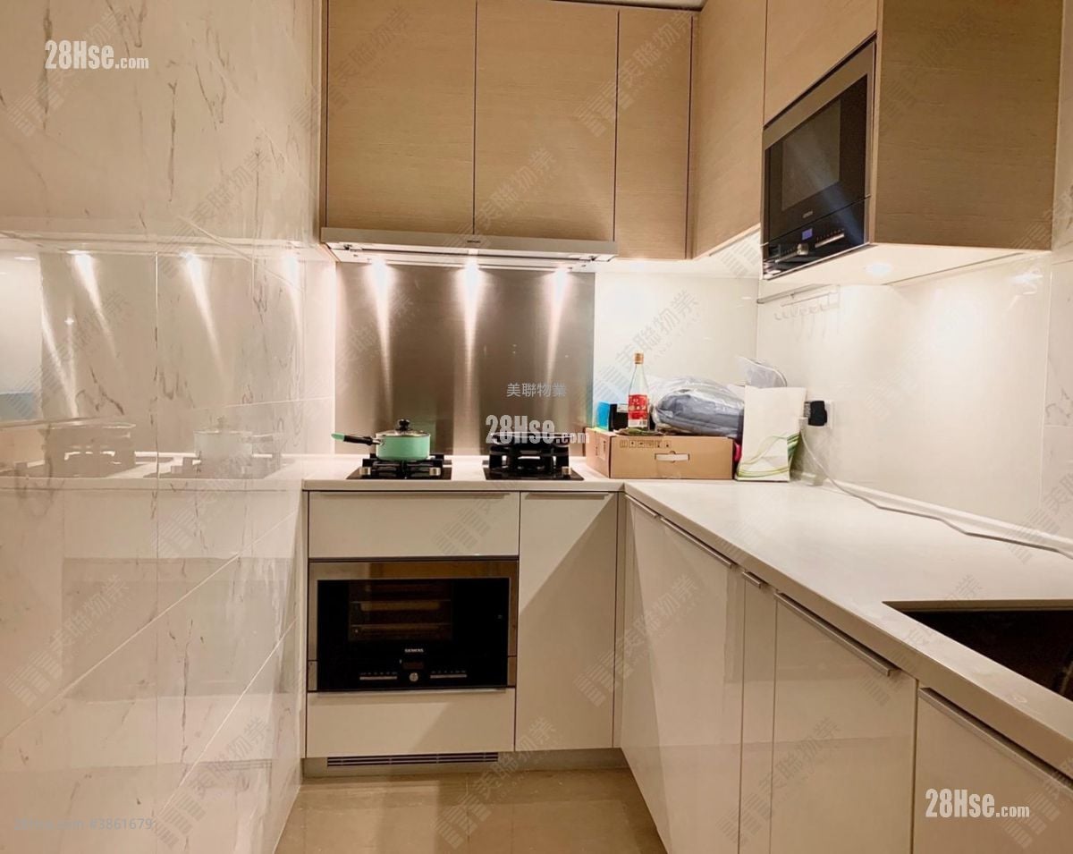The Parkside Sell 3 Bedrooms 726 ft²