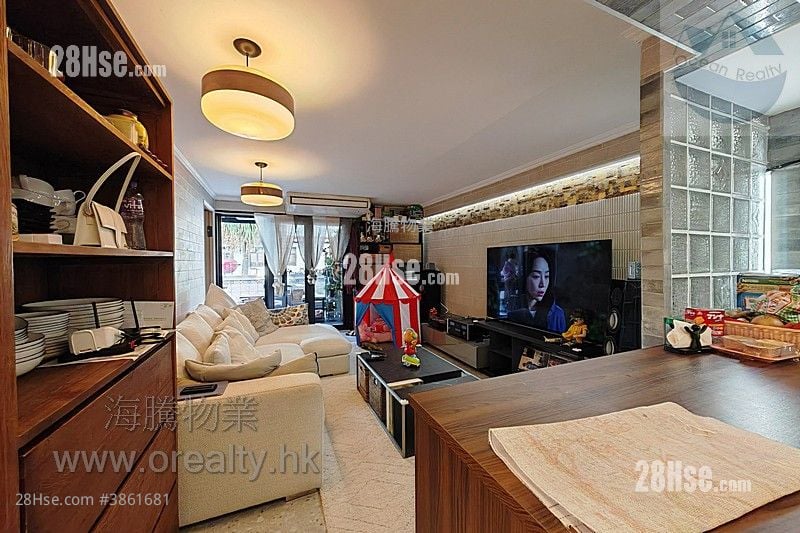 Village Rental 2 Bedrooms , 2 Bathrooms 700 ft²