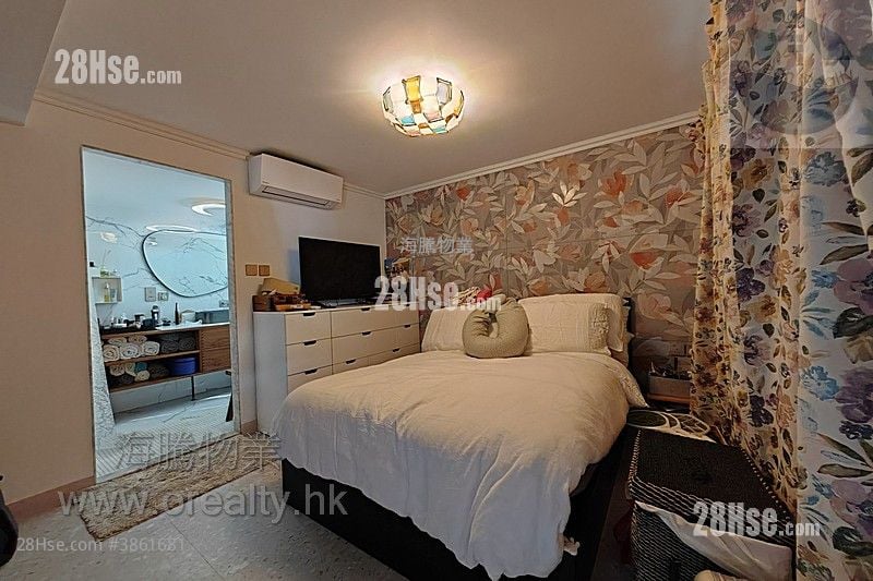 Village Rental 2 Bedrooms , 2 Bathrooms 700 ft²