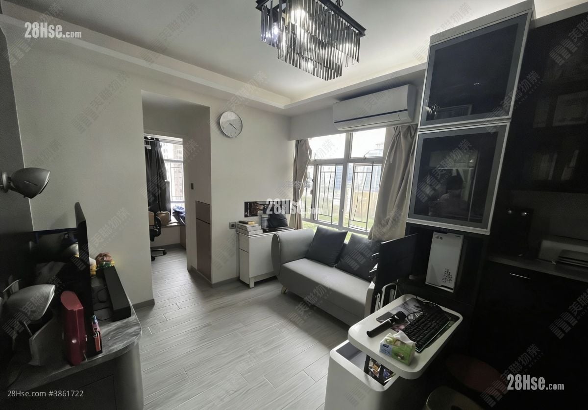 Tsuen Fung Centre Sell 2 Bedrooms , 1 Bathroom 336 ft²