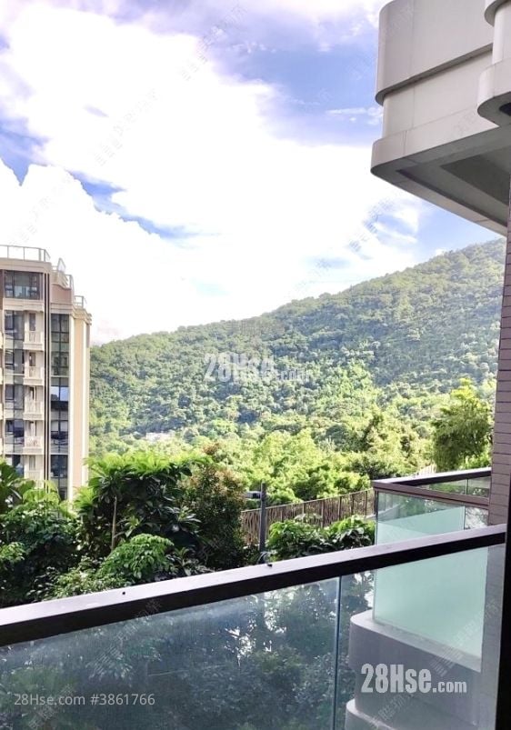 Dragons Range Rental 3 Bedrooms , 3 Bathrooms 964 ft²