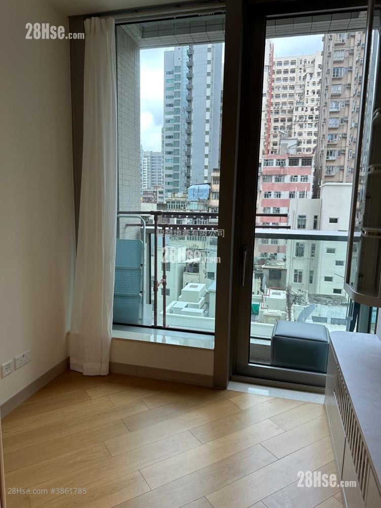 One Soho Sell 1 Bedroom , 1 Bathroom 285 ft²
