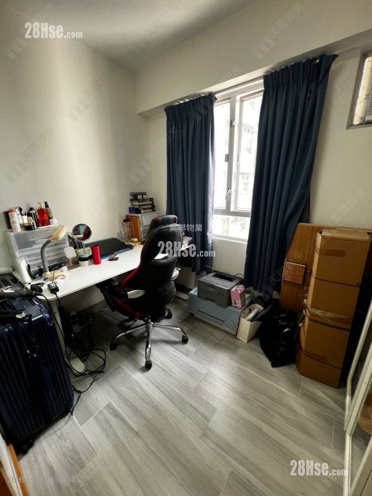 Vienna Garden Sell 3 Bedrooms 677 ft²