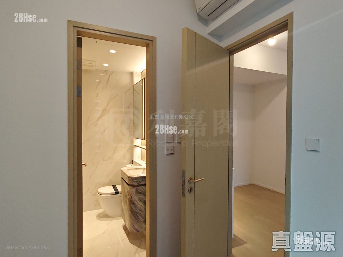 Double Coast Rental 1 Bedroom , 1 Bathroom 330 ft²