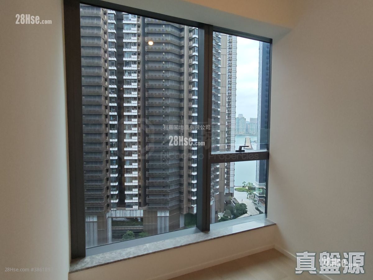 Double Coast Rental 1 Bedroom , 1 Bathroom 330 ft²