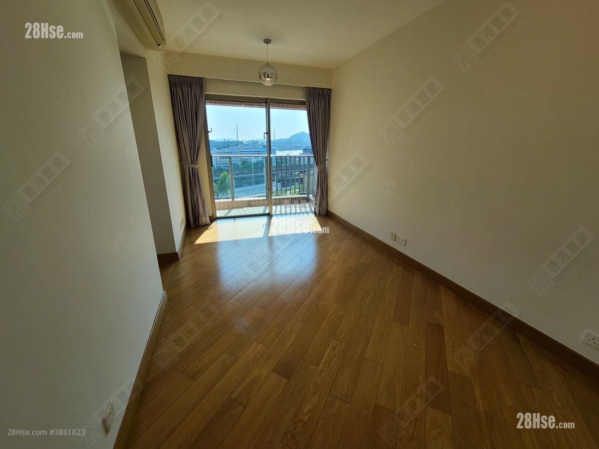 Harbour Green Rental 477 ft²