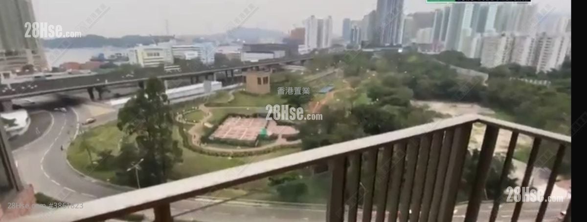 Harbour Green Rental 477 ft²