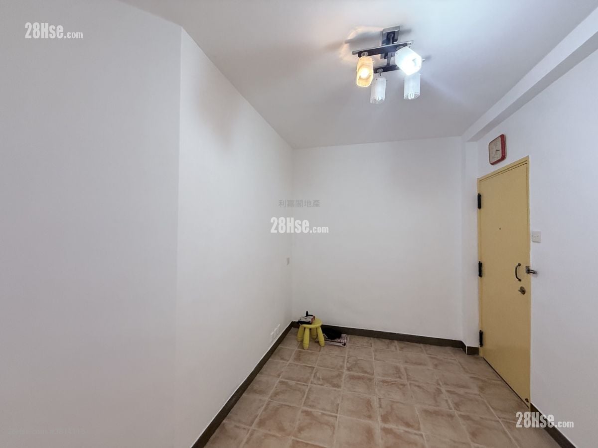 Telford Gardens Sell 2 Bedrooms 527 ft²