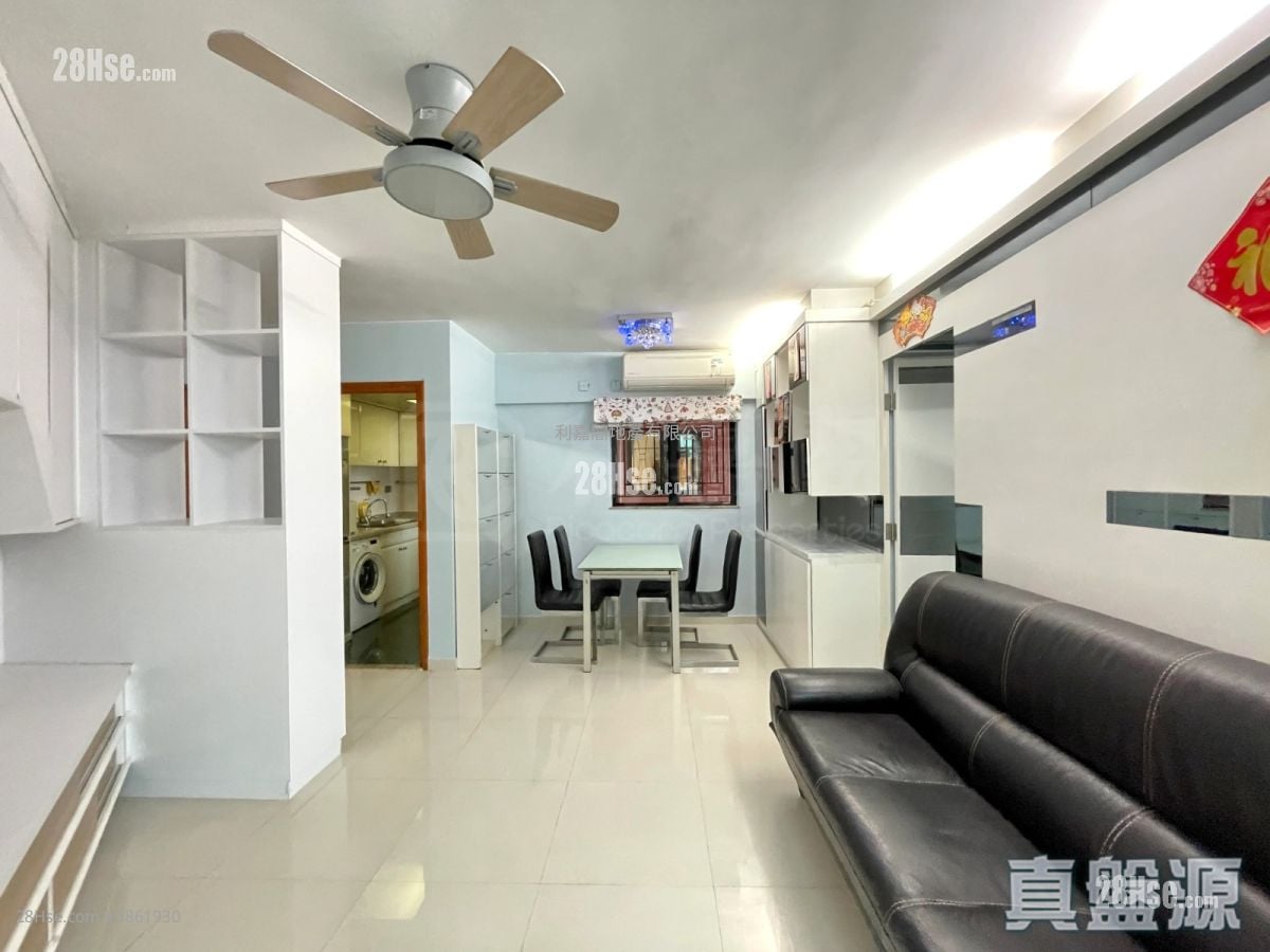 Nan Fung Plaza Rental 3 Bedrooms 607 ft²