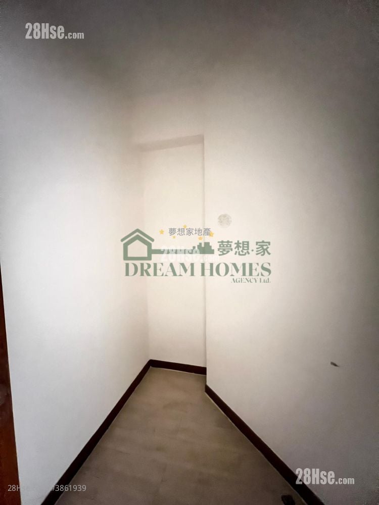 Honor Villa Sell 3 Bedrooms , 2 Bathrooms 681 ft²